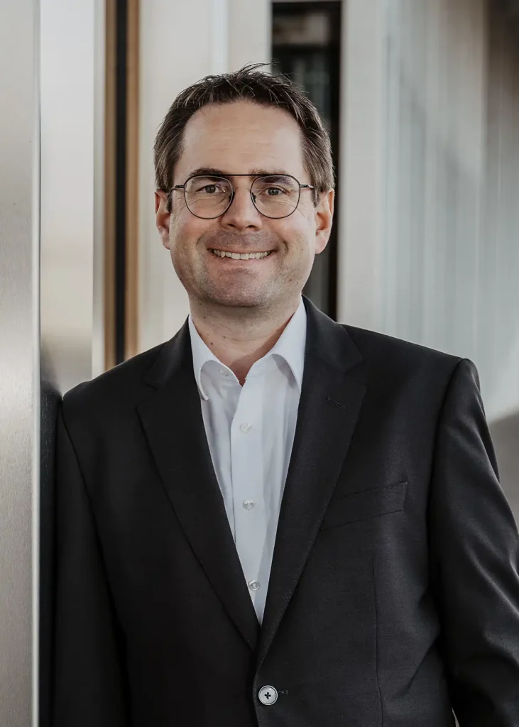 Portrait von Dr. Dirk Hartmann