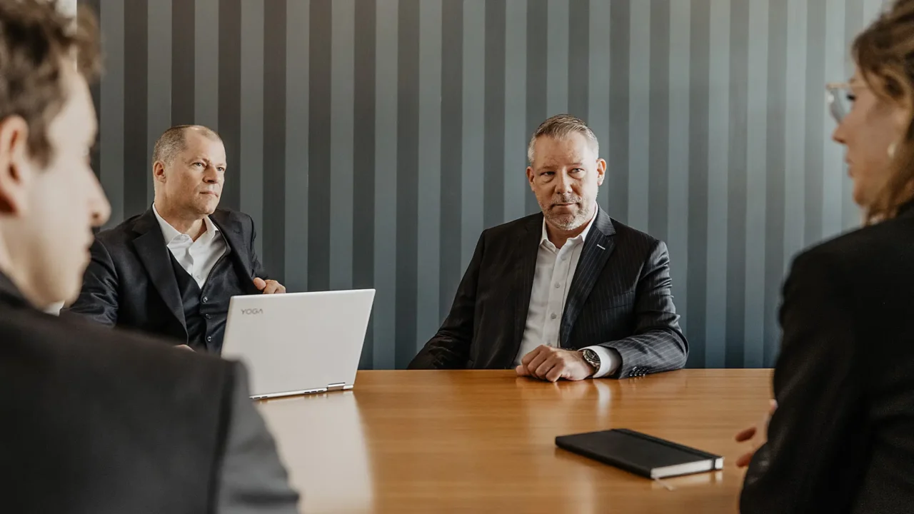 Teambild Strafrecht und Wirtschaftsstrafrecht